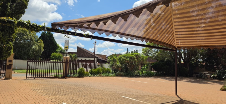 Commercial Property for Sale in Flamwood North West
